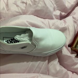 I am sell Vans off the wall  slip ins.